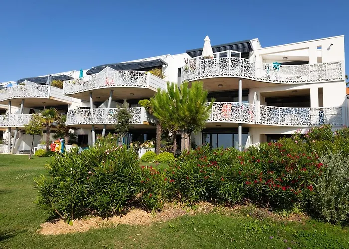 Le Rêve, Les Pieds Dans L'eau, Face à L'ile De Ré * La Tranche-sur-Mer