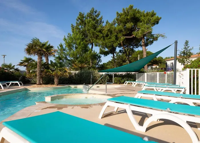 Le Rêve, Les Pieds Dans L'eau, Face à L'ile De Ré *