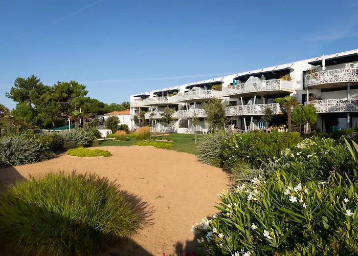 Le Rêve, Les Pieds Dans L'eau, Face à L'ile De Ré * La Tranche-sur-Mer